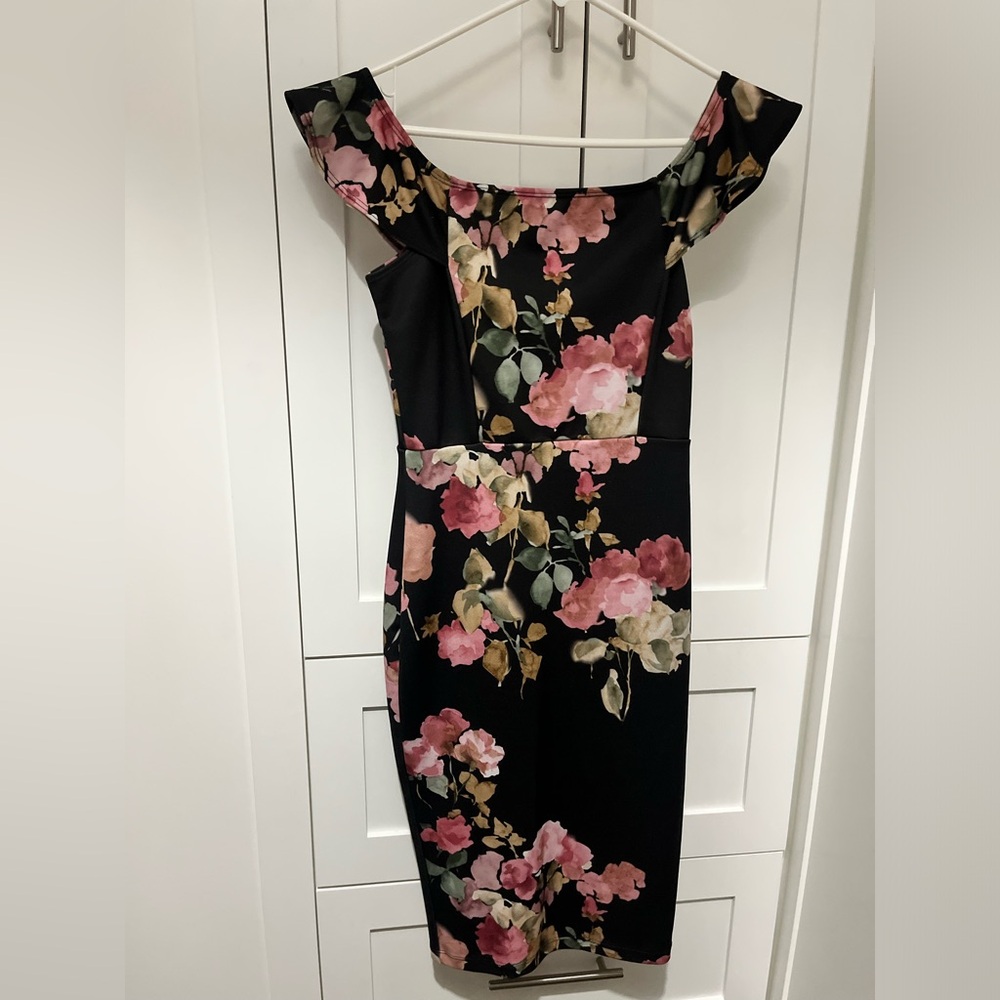 Fall wedding guest dress
